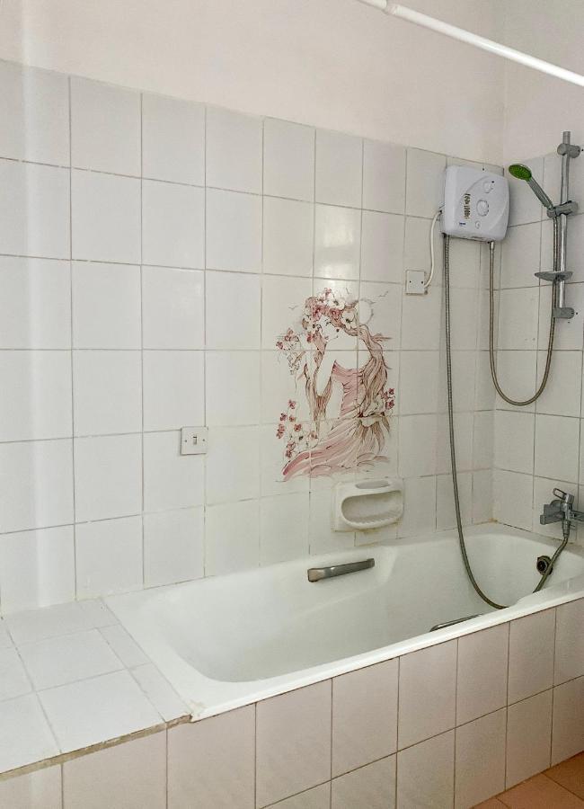 The Bay Laurel Apartman Limassol Kültér fotó